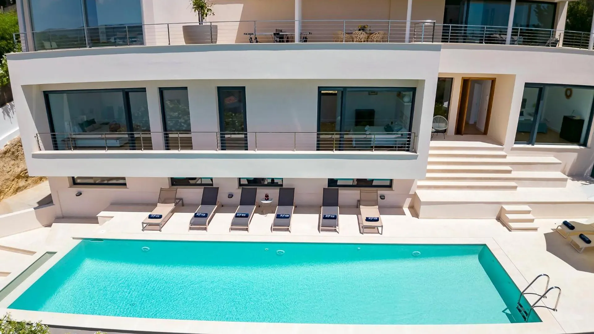 Villa In Ibiza Town Sleeps 10 - Villa Vue 塔拉曼卡