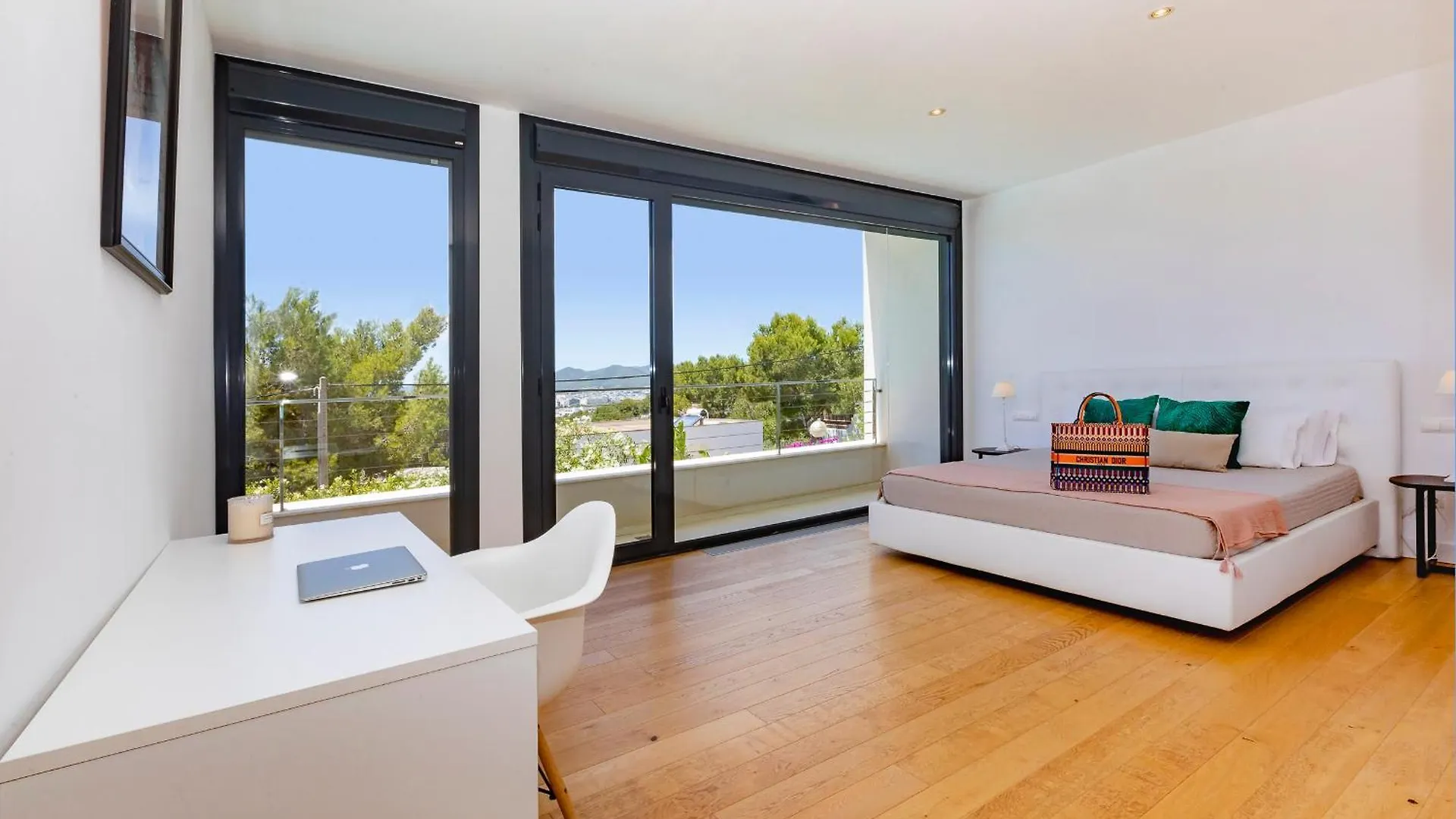 Villa In Ibiza Town Sleeps 10 - Villa Vue 塔拉曼卡